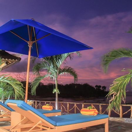 Seaside Huts Lembongan Hotel Exterior photo